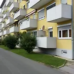 Mycrib I Free Parking I Self Check-in Apartamento